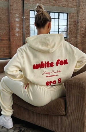 White Fox Era 8 Oversized Hoodie Cherry Cream | BDYKWA-537