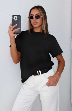 White Fox Got It Like That Relaxed Tee Black | AHLQFO-126