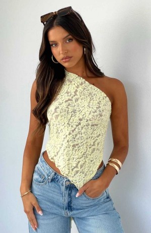 White Fox It's A Love Story Lace Top Lemon | LAEQFV-370