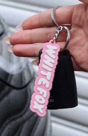 White Fox I've Got You Keychain Pink | NRWMVD-849