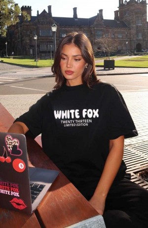 White Fox Looking For More Oversized Tee Black | YNRJQH-987