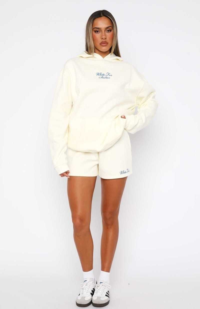 White Fox 13th Avenue Lounge Shorts Off White | FIRBLS-310