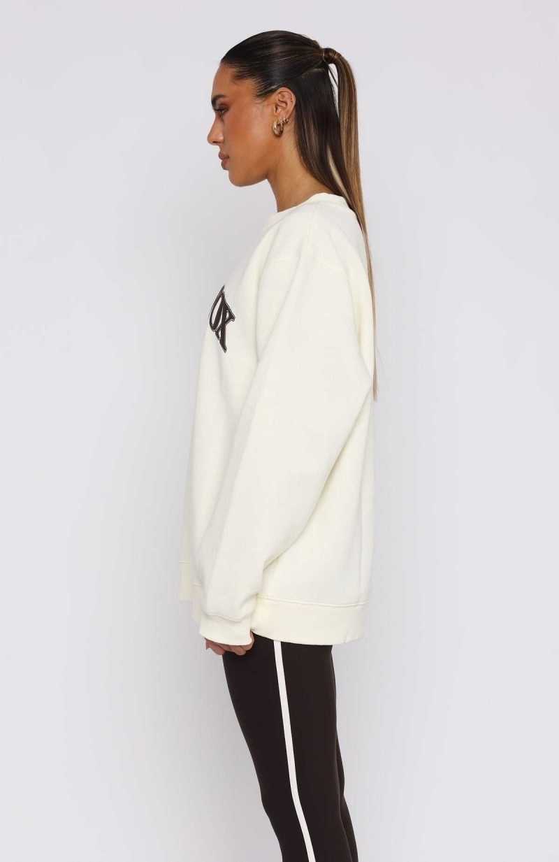 White Fox Athletics Era Oversized Sweater Buttercream | ONYEJL-068