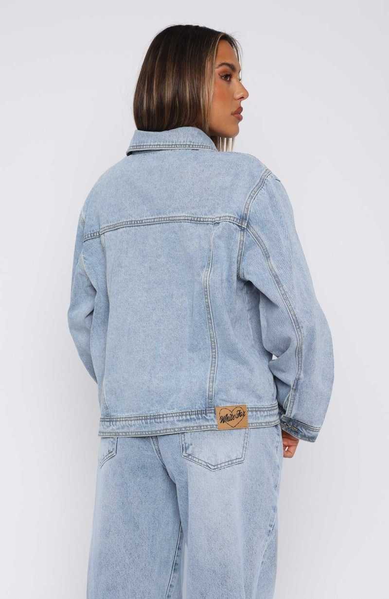 White Fox Back Street Denim Jacket Light Blue Wash | DKLBMA-401