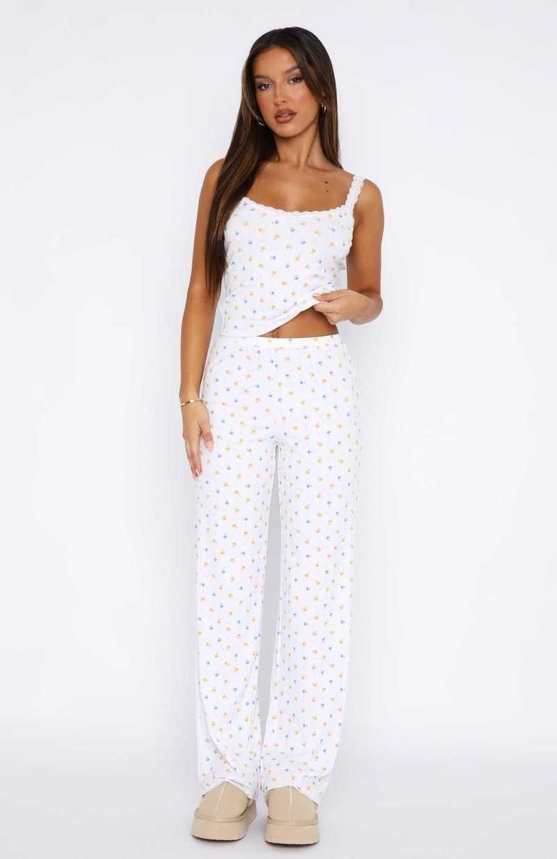 White Fox Blissful Dreams Pyjamas Set Buttercup Floral | LWVMJA-803