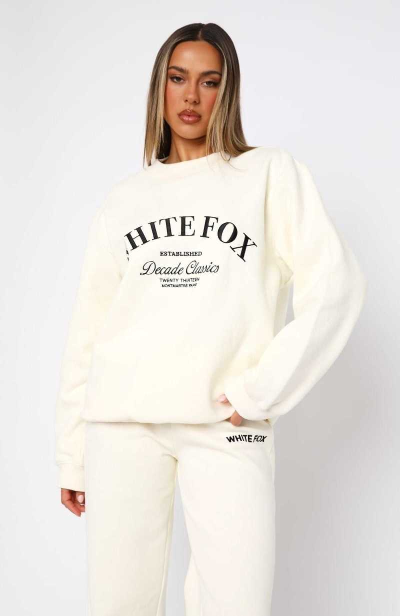 White Fox Decade Classics Essential Oversized Sweater Cream | KQEZMY-918