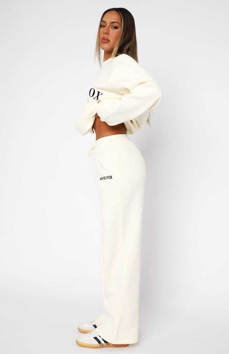 White Fox Decade Classics Essential Wide Leg Sweatpants Cream | WPUGDX-785