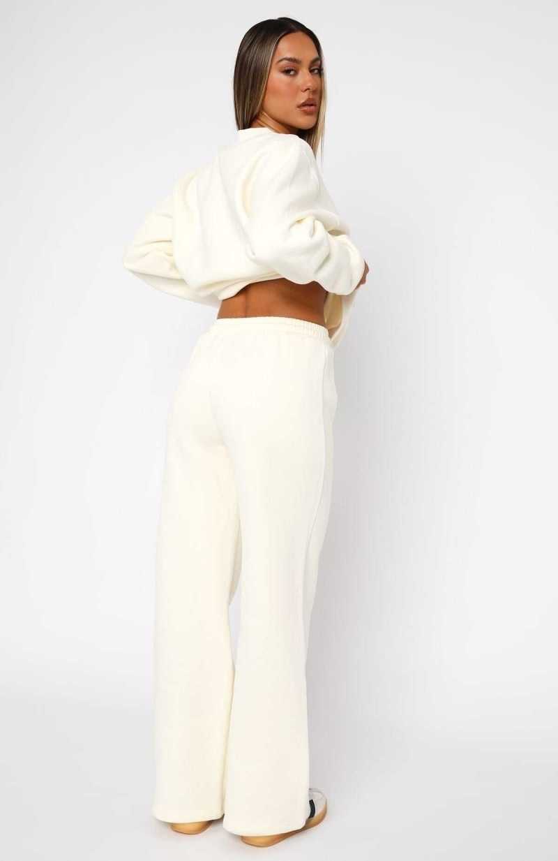 White Fox Decade Classics Essential Wide Leg Sweatpants Cream | WPUGDX-785