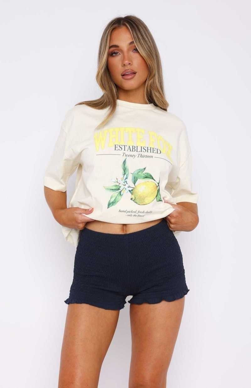 White Fox Doesn't Feel Right Booty Shorts Navy | XLFNDR-560