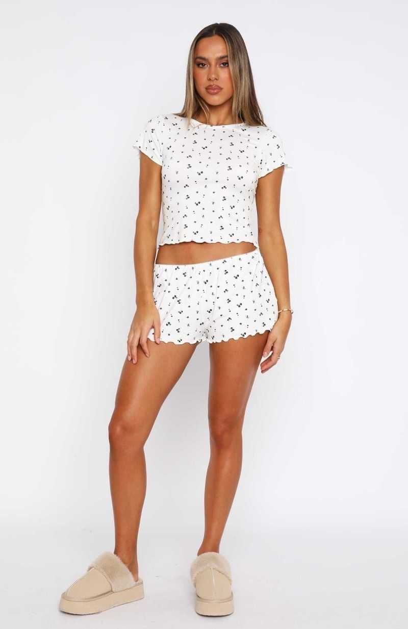 White Fox Dreamy Pyjama Shorts Ditsy Blues | MGXBAN-547