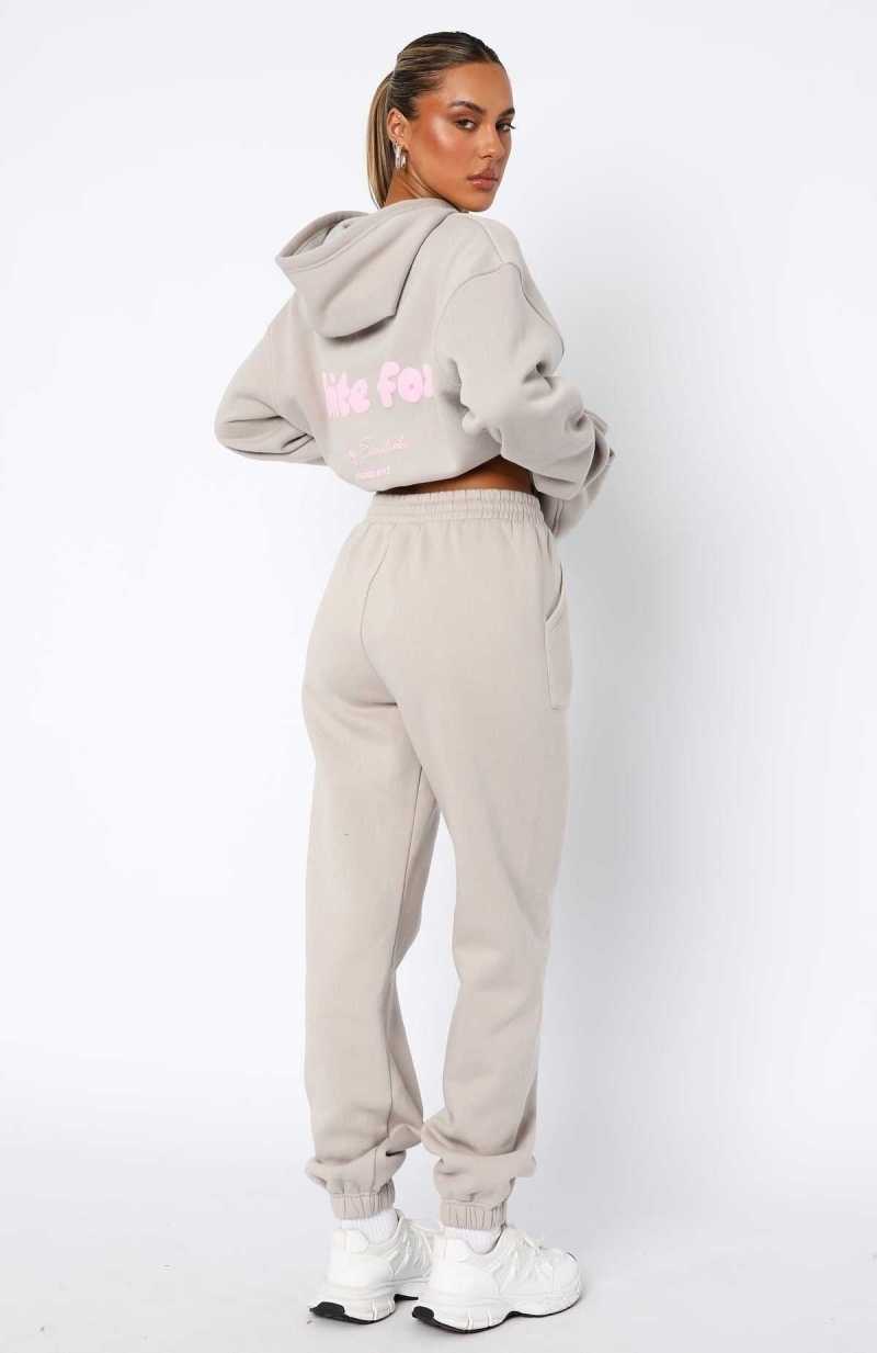 White Fox Era 8 Sweatpants Mooncake | DNTYUM-795