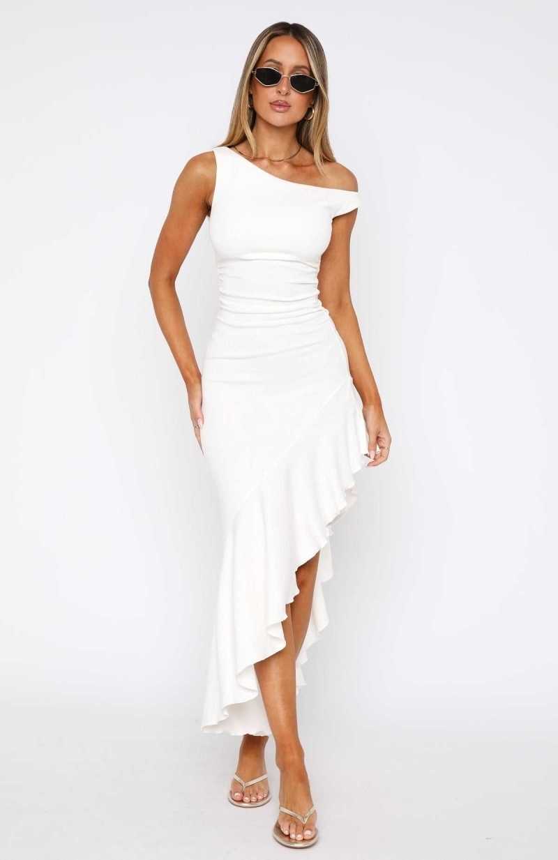 White Fox Everybody Loves It Maxi Dress White | TEFJMC-521