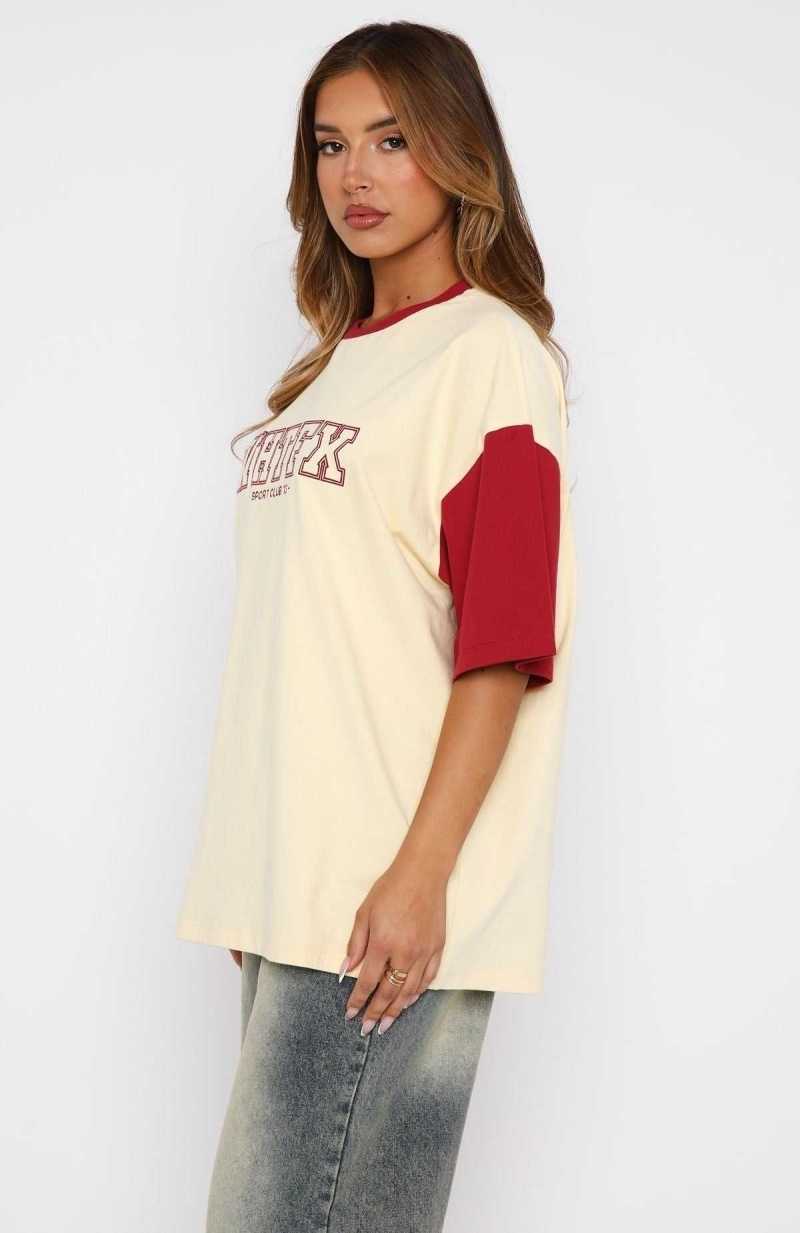 White Fox Fearlessly Flying Oversized Tee Cream | RJGWDV-827