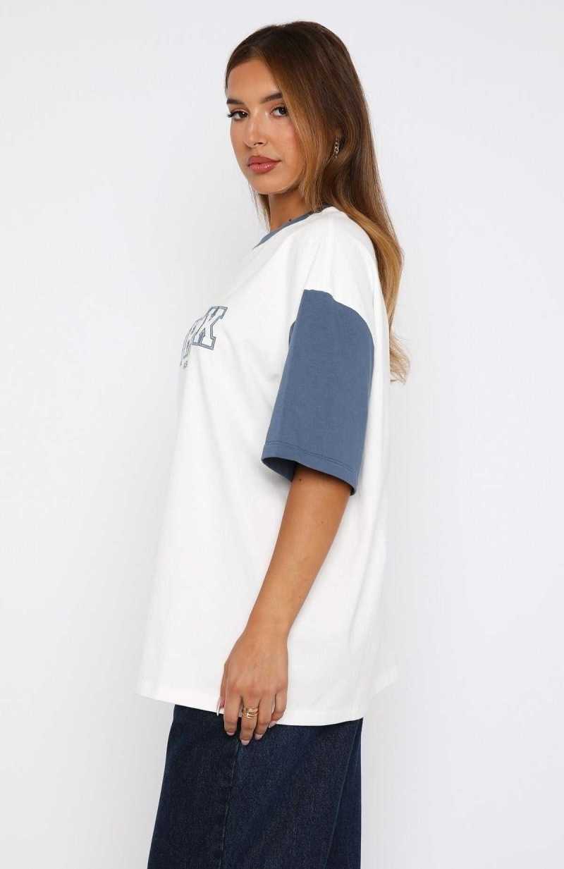 White Fox Fearlessly Flying Oversized Tee White | ZXVUQR-367