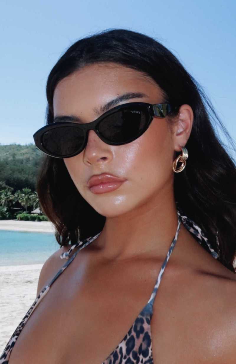 White Fox Hamptons Sunglasses Black | YTKRJN-046