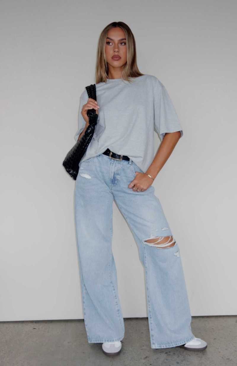 White Fox Harley Mid Rise Wide Leg Jeans Light Blue Wash | RMIXZU-427