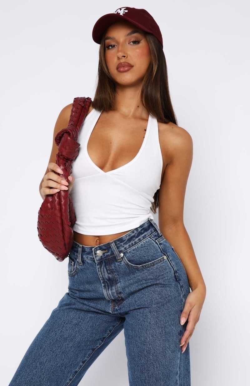 White Fox Have To Getaway Halter Top White | WTGEQD-785