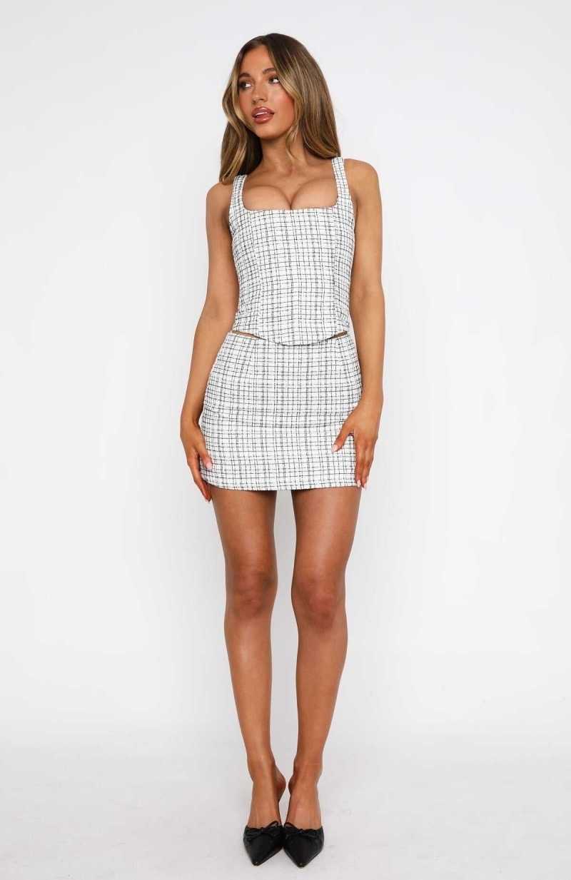 White Fox Holding Hands Tweed Mini Skirt White/Black | DCLJPI-852