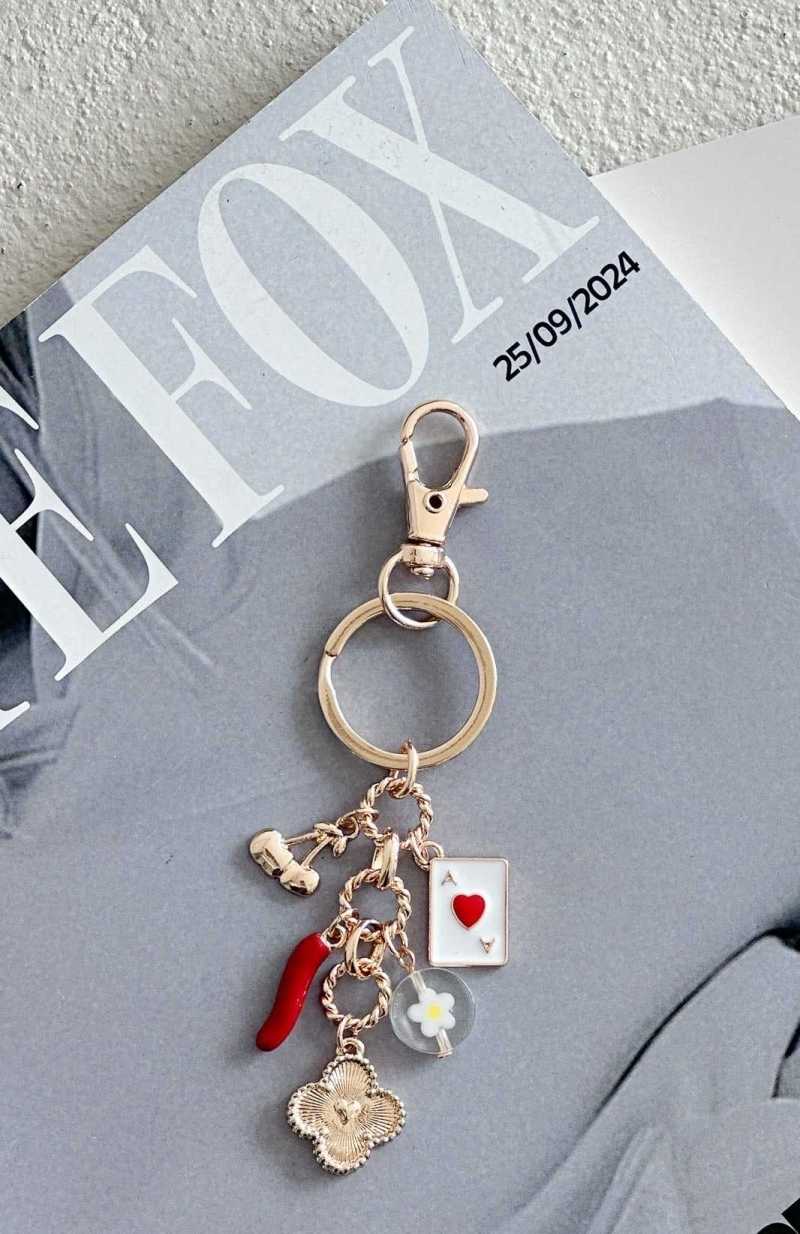 White Fox Jamie Keychain Gold/Red | XERMAN-831