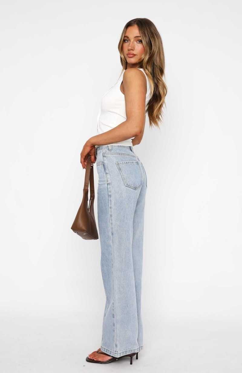 White Fox Layla Mid Rise Straight Leg Jeans Light Blue | KBRDQG-501