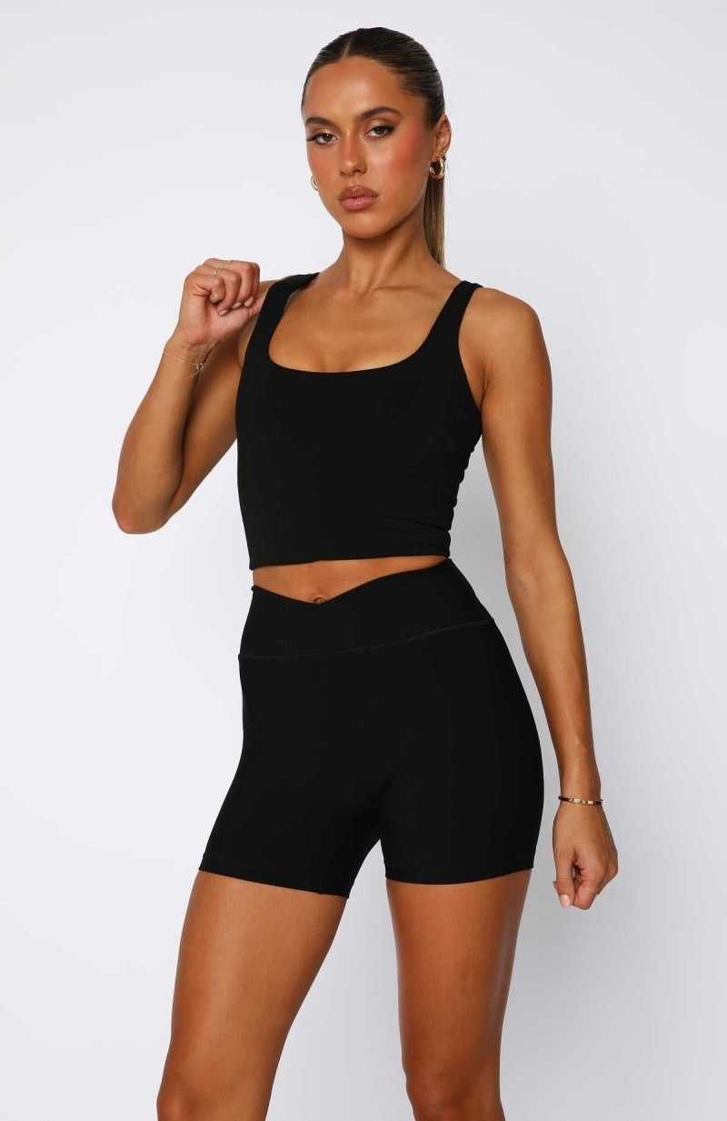 White Fox Mila Sports Crop Black | SGDMEJ-285