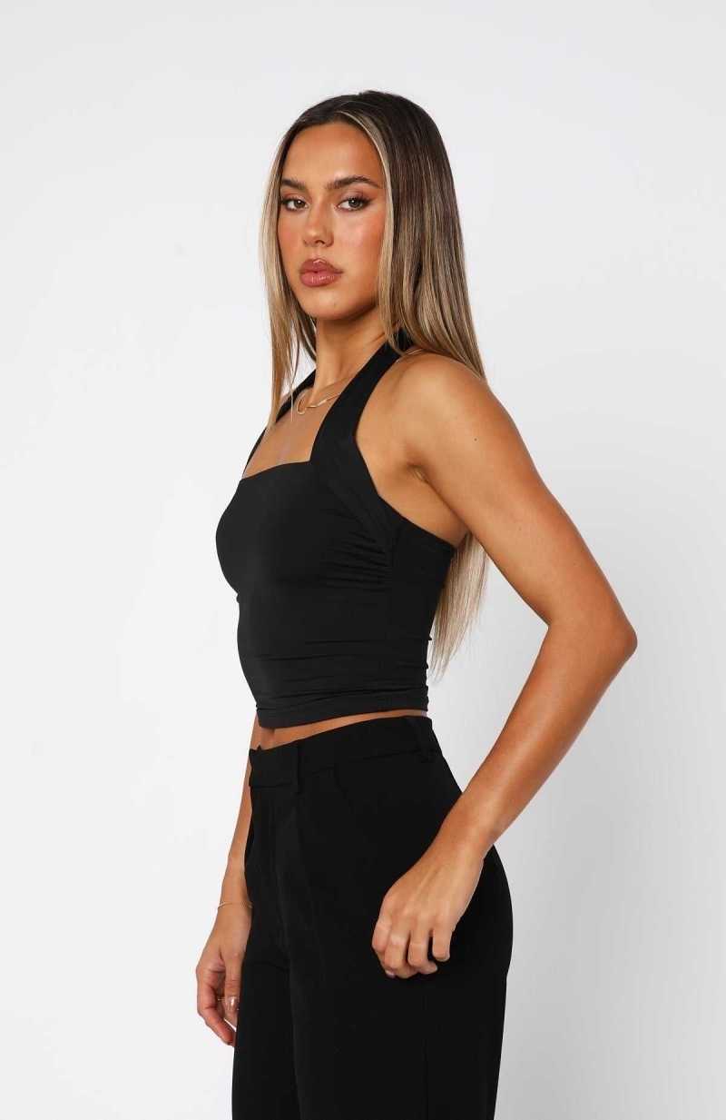 White Fox Out Of Touch Halter Top Black | KAEZOR-026