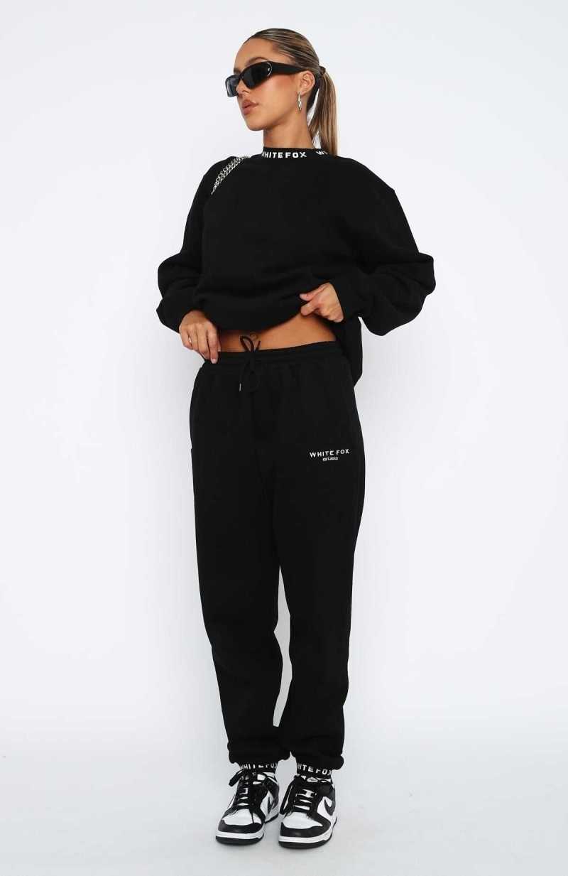 White Fox Put It On Repeat Sweatpants Black | ASBIFP-084