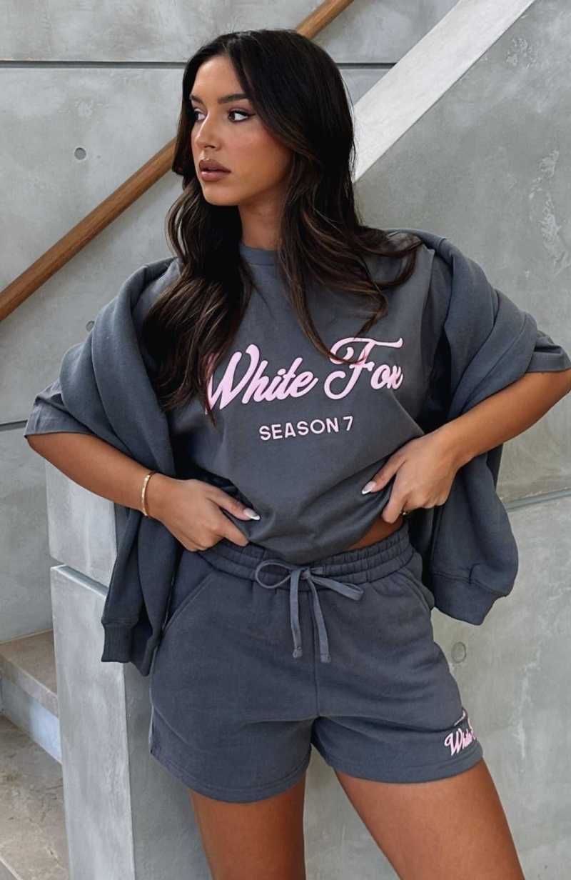 White Fox Season 7 Oversized Tee Monument | GFJDNT-307