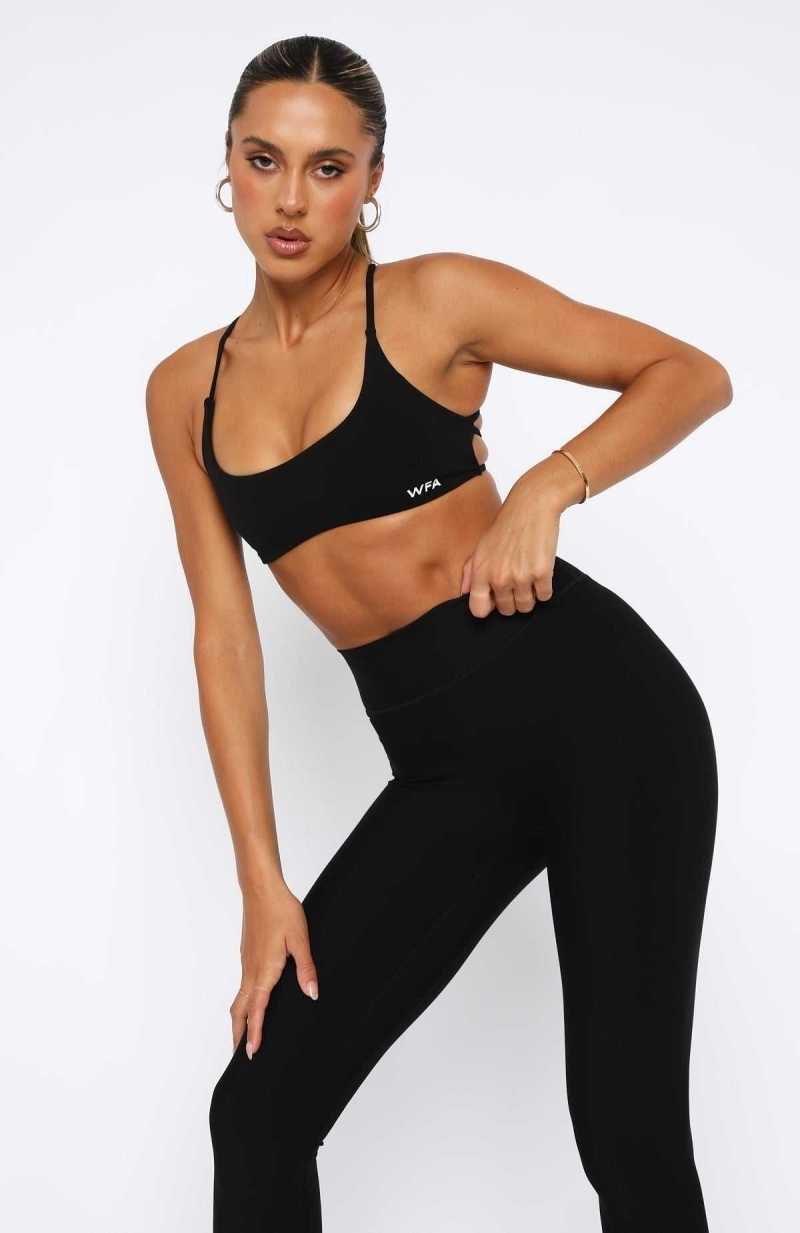 White Fox She's Healthy Sports Crop Black | RPMAFW-715