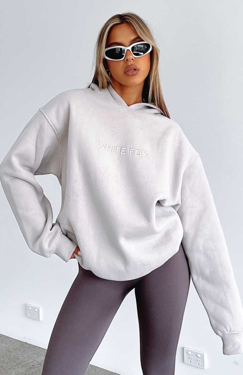 White Fox Stay Lifted Oversized Hoodie Moon | QVTYAZ-506