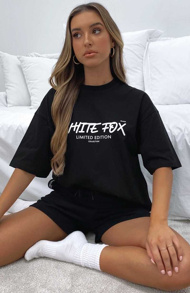 White Fox Step Back Oversized Tee Black | QWJIPK-391