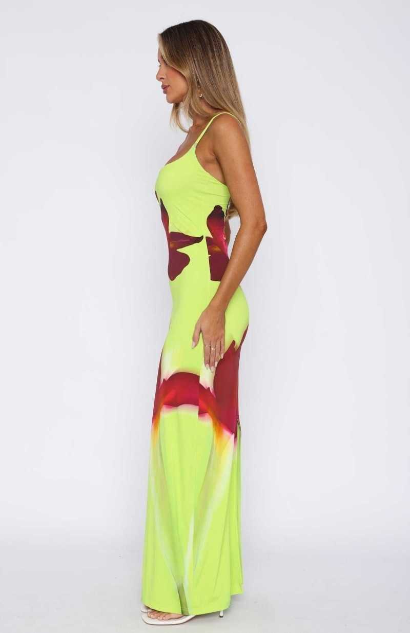 White Fox Take A Breath Maxi Dress Lime Blossom | MAISBE-285