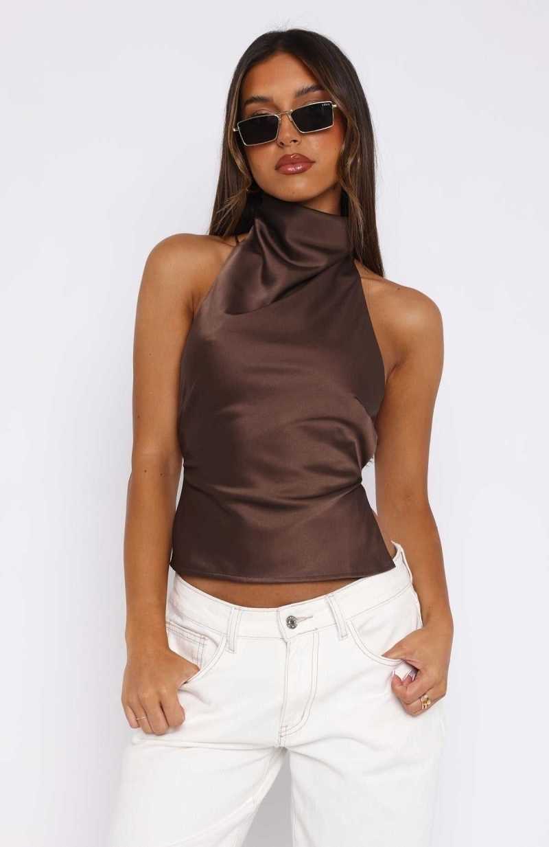 White Fox Time Passes Halter Top Chocolate | CGNSKM-096