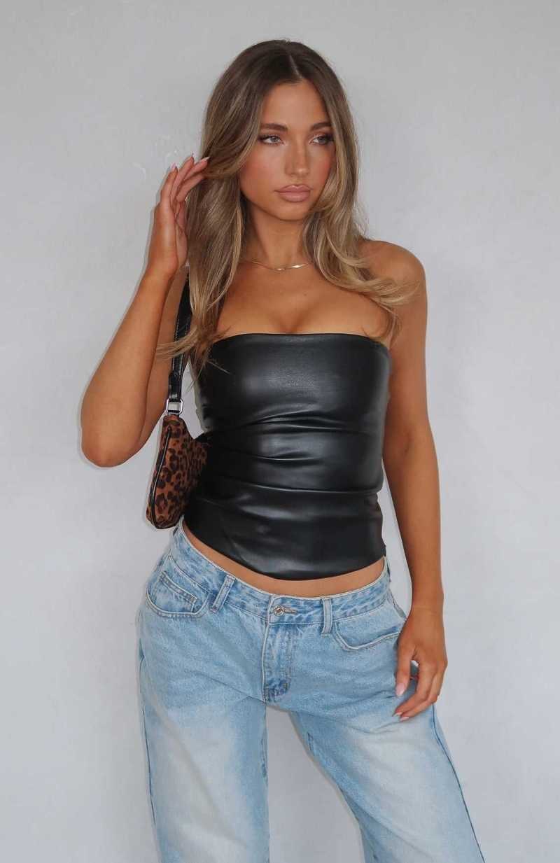 White Fox Well Behaved Strapless PU Bustier Black | DGFLNW-702