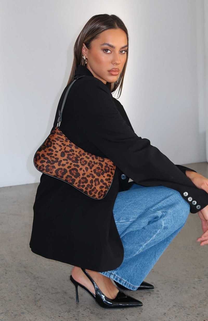 White Fox Wild One Shoulder Bag Leopard | FRIGUW-075