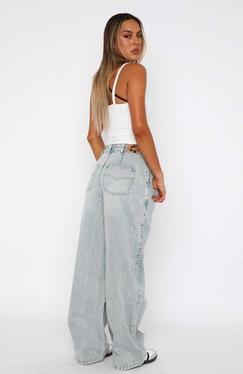 White Fox Willow Mid Rise Wide Leg Jeans Light Blue Acid Wash | BAOHYL-783