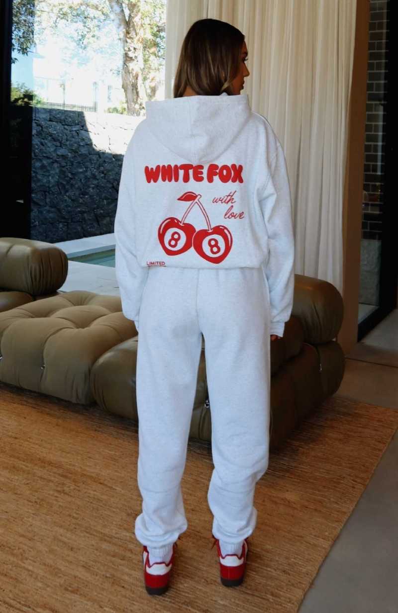 White Fox With Love In The Moment Sweatpants Grey Marle | VATRKG-251